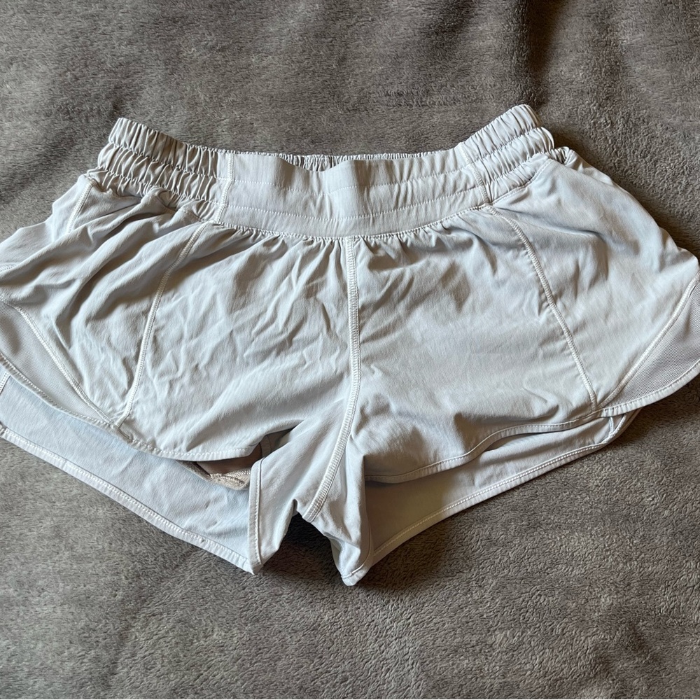 Lululemon Athletica White Athletic Shorts Lightweight Breathable